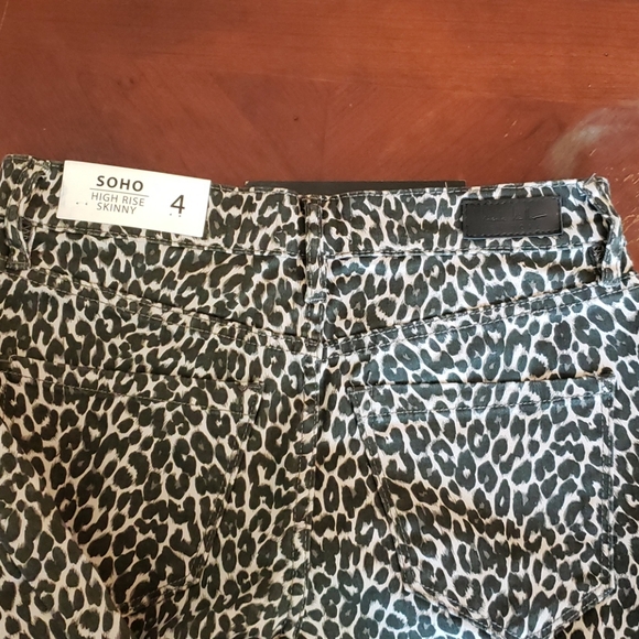 🎉HP🎉NWT Nicole Miller Cheetah Print Skinny Jeans - Picture 3 of 3